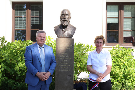 Odkritje kipa dr. Adolfa Obreze 15 Foto Ljubo Vukelič